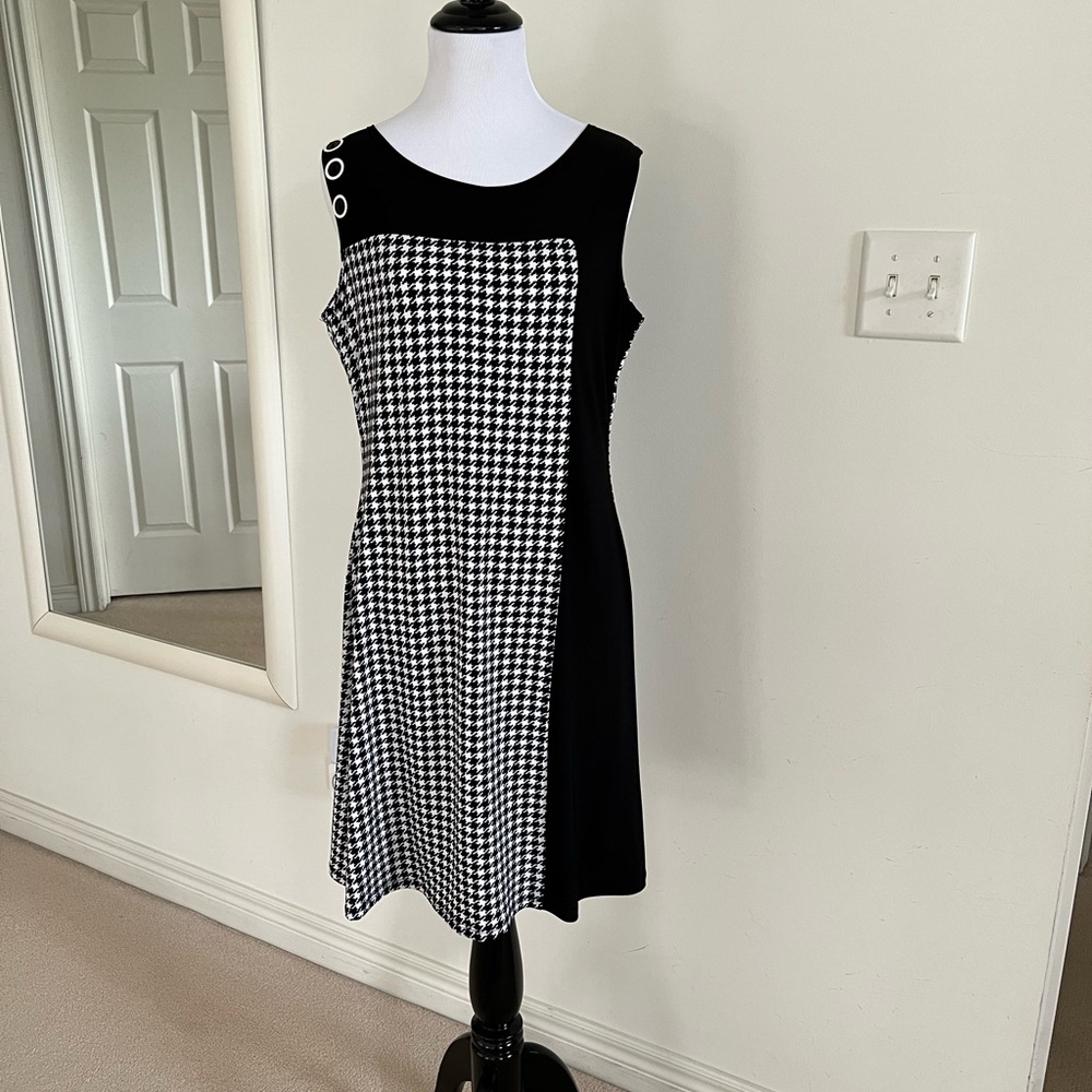Black and White Houndstooth Midi Dress